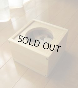 画像1: 動物(ひのきの丸穴箱）